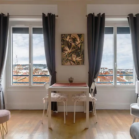 Le Victoria - Coeur De Avec Vue * Vichy