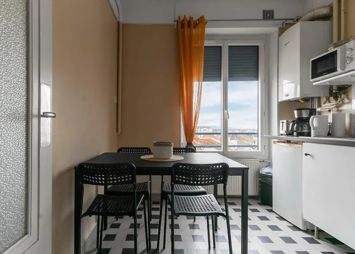 Le Victoria - Coeur De Avec Vue アパート ヴィシー